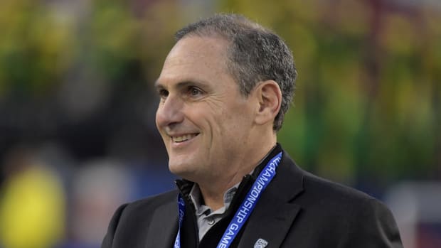 Pac-12 commissioner Larry Scott